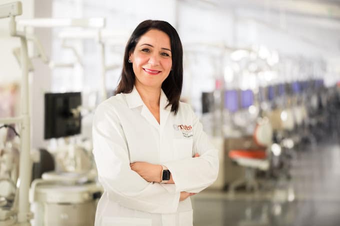 dr elias dentist in Newburyport